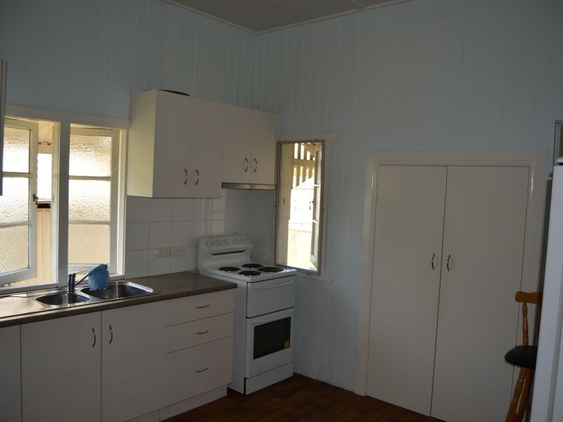 17 Dragon Street, Warwick QLD 4370