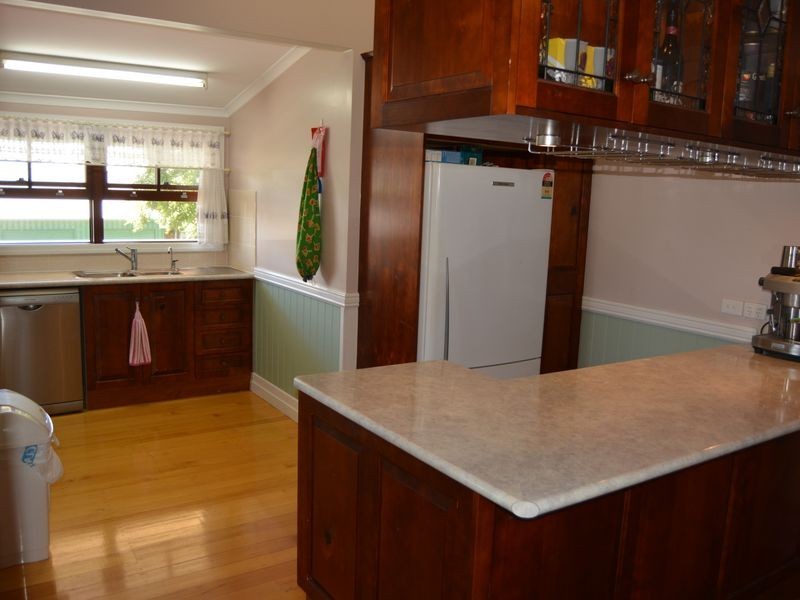 92 Albion Street, Warwick QLD 4370