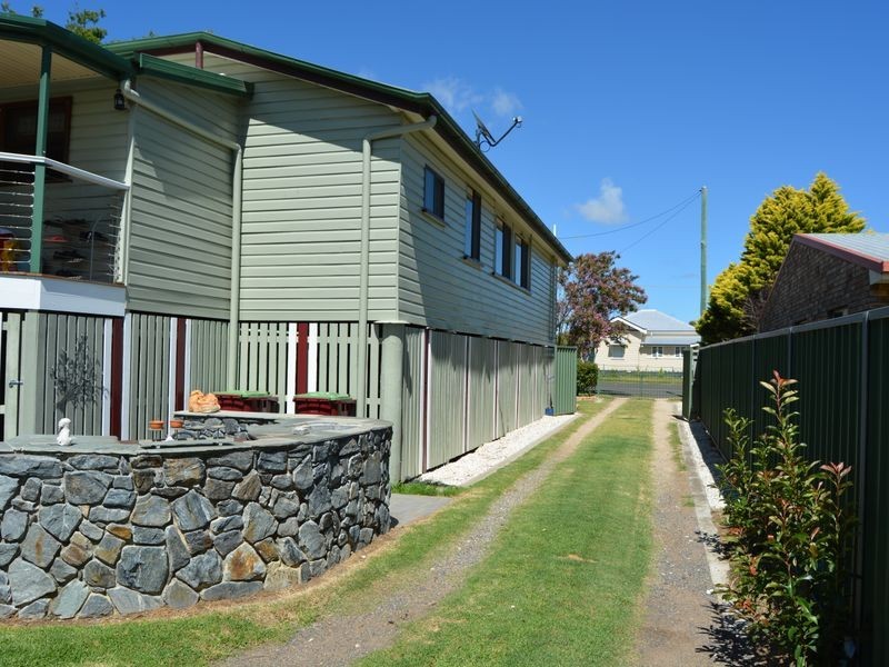 92 Albion Street, Warwick QLD 4370