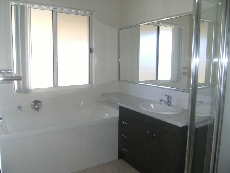 8 Rose Bud Court, Warwick QLD 4370