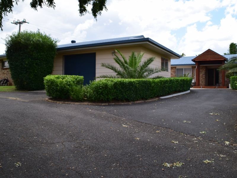 79 Baguley Street, Warwick QLD 4370