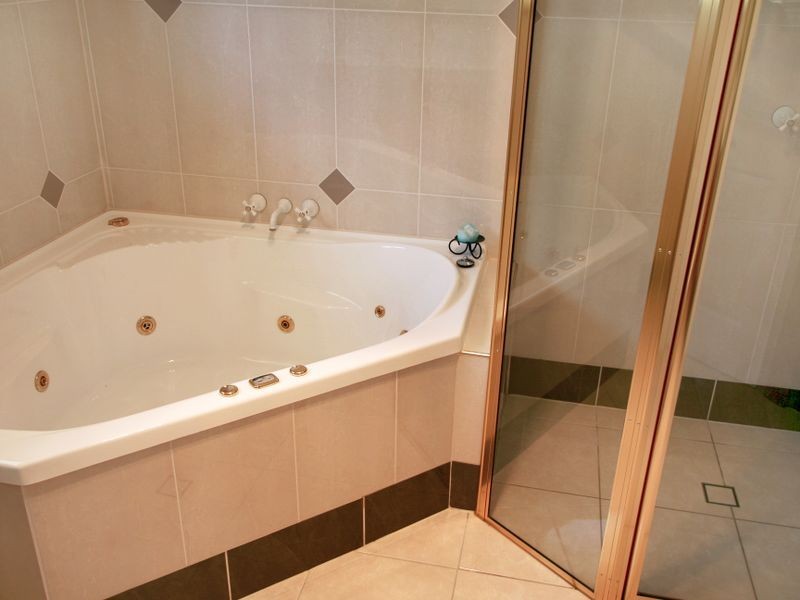 195 Ravenscroft Road, Elbow Valley QLD 4370