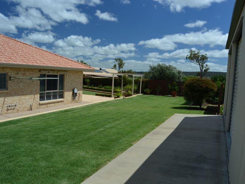 39 Doncaster Drive, Warwick QLD 4370