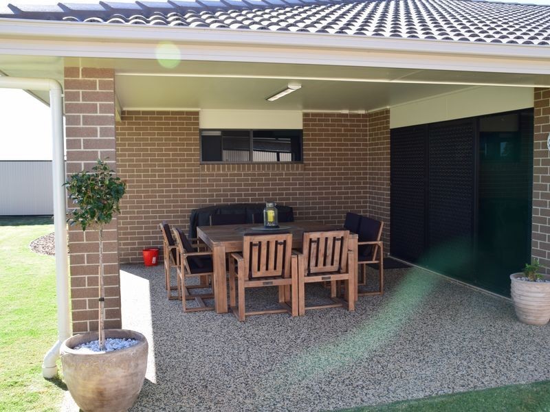 13 Lakeview Avenue, Warwick QLD 4370
