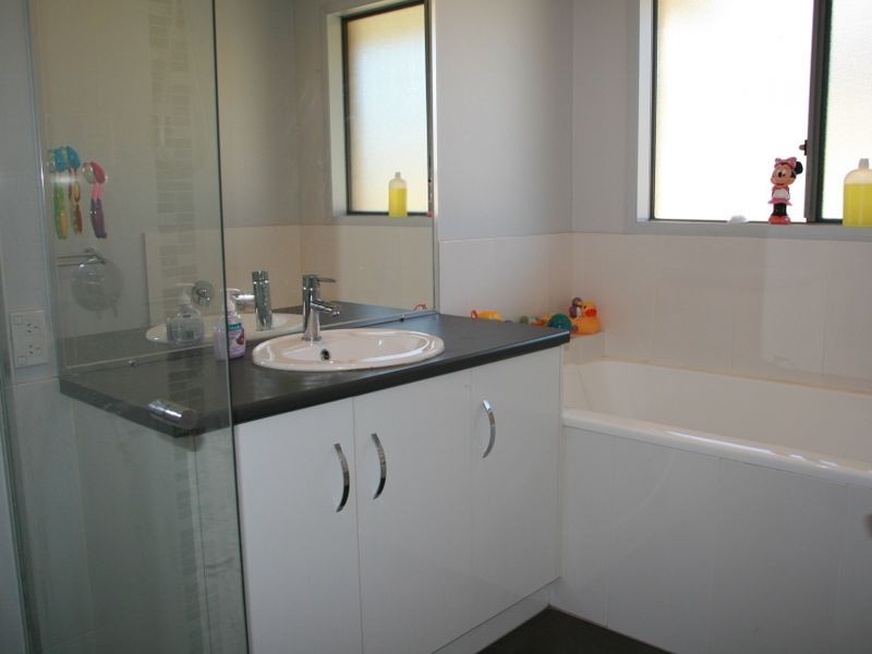 32 Himyar Drive, Warwick QLD 4370