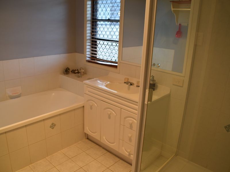 11 Davis Place, Warwick QLD 4370