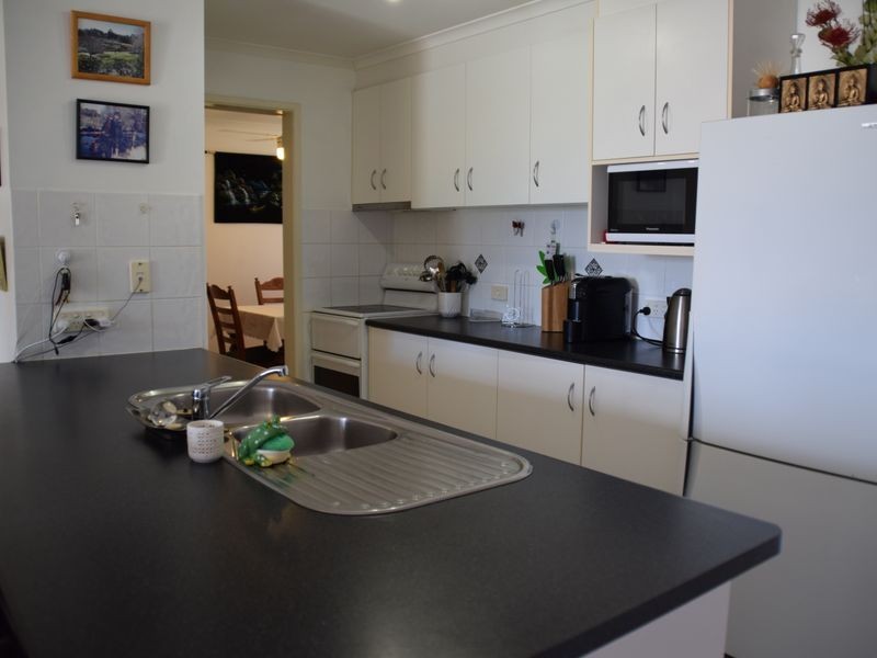 11 Davis Place, Warwick QLD 4370