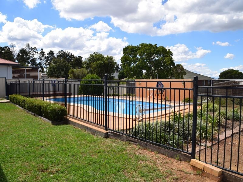 11 Davis Place, Warwick QLD 4370