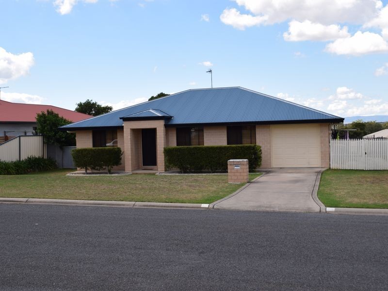 11 Davis Place, Warwick QLD 4370