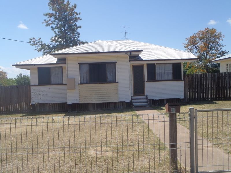 30 Wallace Street, Warwick QLD 4370