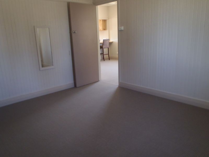 30 Wallace Street, Warwick QLD 4370