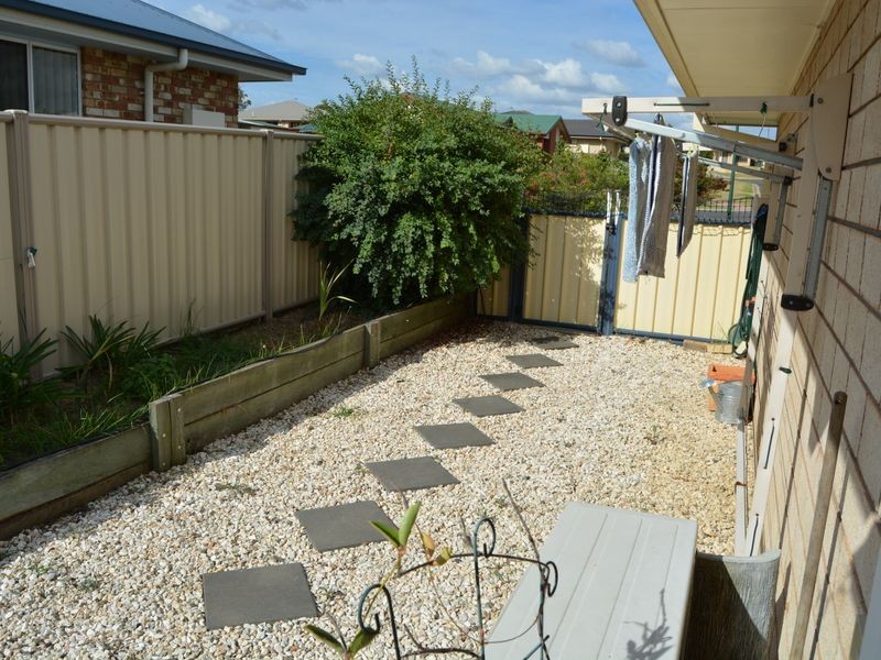 8 Boronia Drive, Warwick QLD 4370