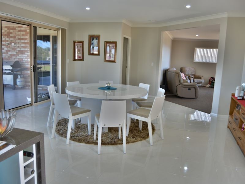 8 Condavale Drive, Warwick QLD 4370