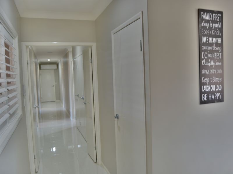 8 Condavale Drive, Warwick QLD 4370