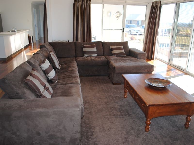 23 Derain Drive, Warwick QLD 4370