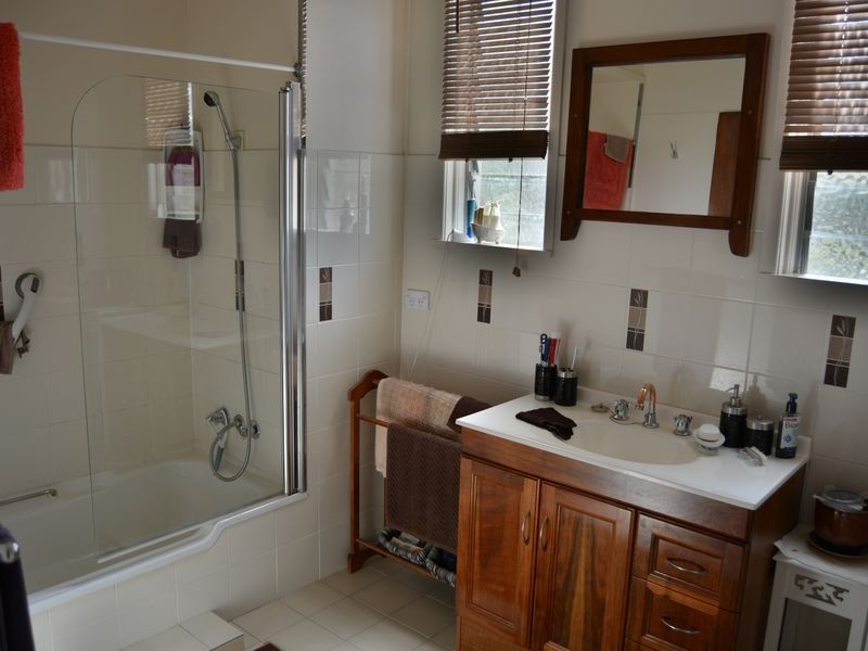 12 New England Highway, Allora QLD 4362