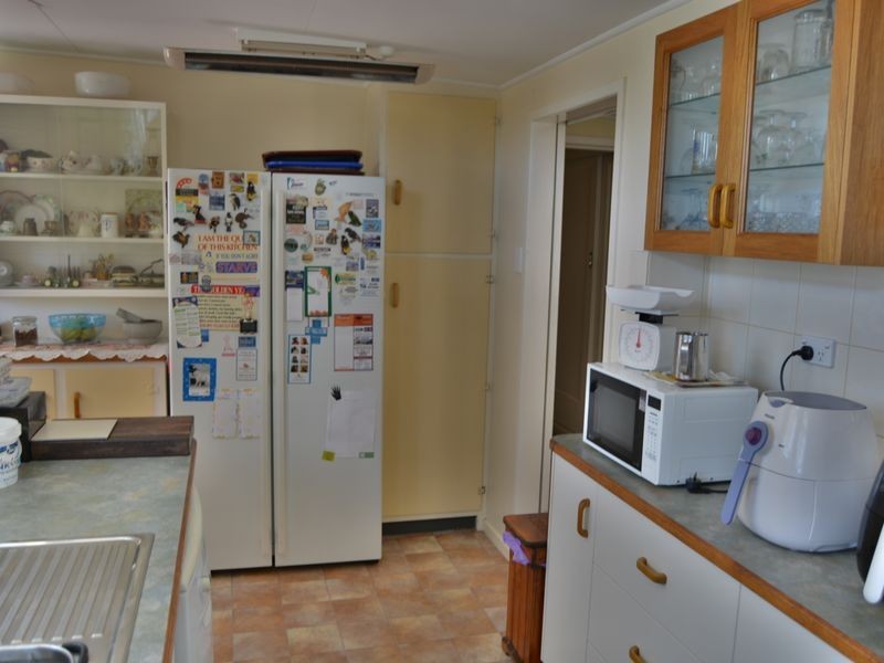 12 New England Highway, Allora QLD 4362