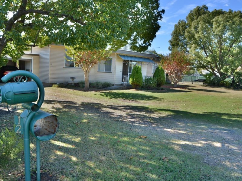 12 New England Highway, Allora QLD 4362