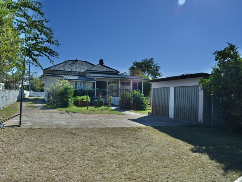 18 Bourke Street, Warwick QLD 4370
