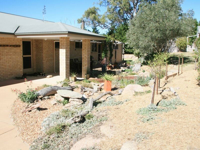 2129 Old Stanthorpe Road, Clintonvale QLD 4370