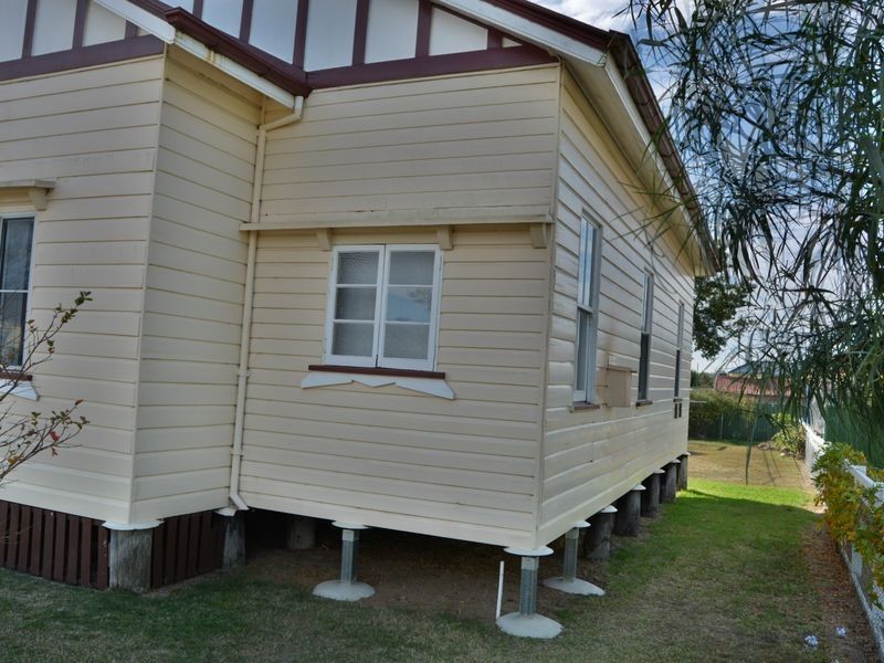 100 Percy Street, Warwick QLD 4370