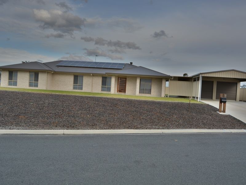 17 Amarina Avenue, Warwick QLD 4370