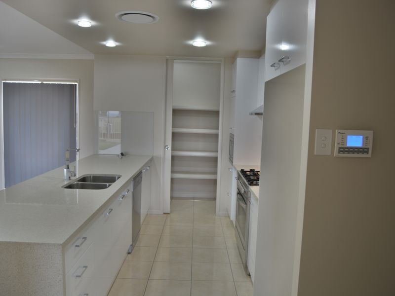 17 Amarina Avenue, Warwick QLD 4370