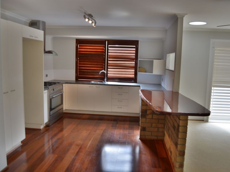 24 Peace Street, Warwick QLD 4370