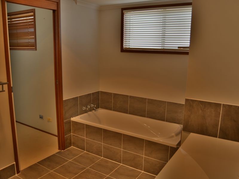 24 Peace Street, Warwick QLD 4370