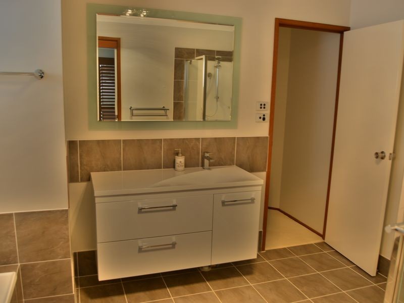 24 Peace Street, Warwick QLD 4370