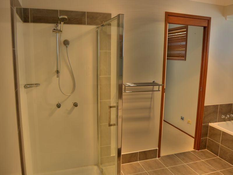 24 Peace Street, Warwick QLD 4370