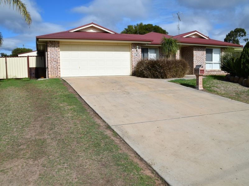 8 Johnson Street, Warwick QLD 4370