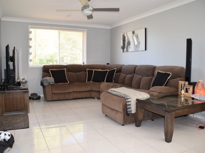8 Furness Crescent, Warwick QLD 4370