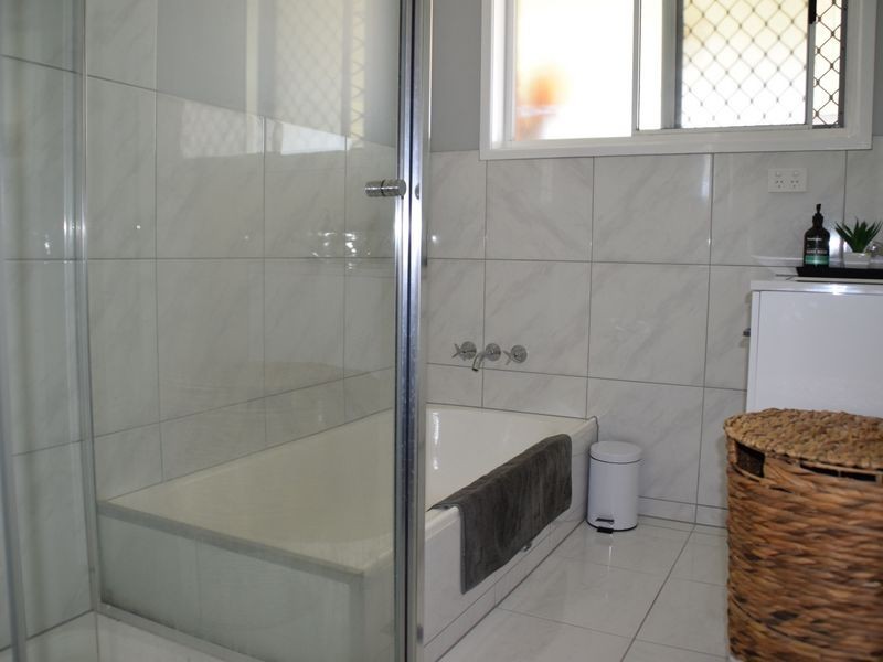 8 Furness Crescent, Warwick QLD 4370