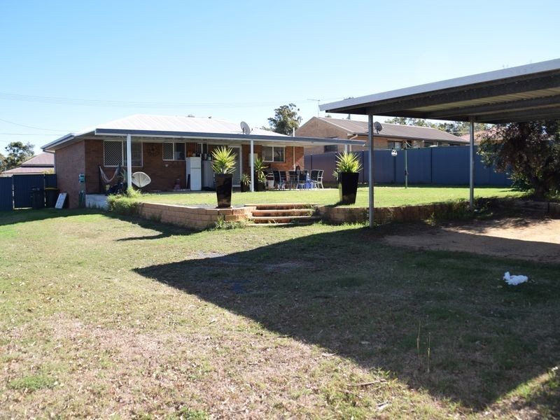 8 Furness Crescent, Warwick QLD 4370
