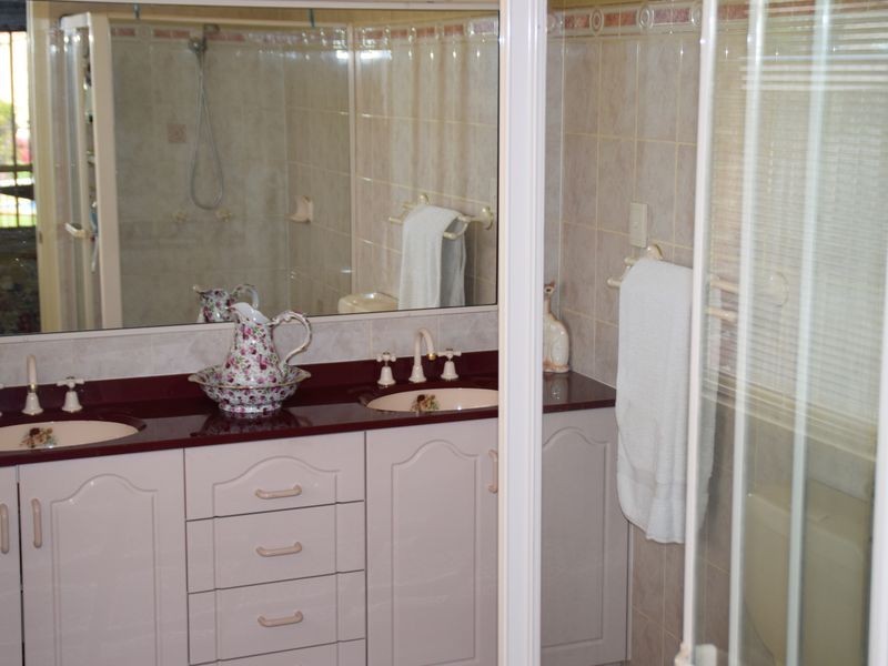 6 Fairway Drive, Warwick QLD 4370