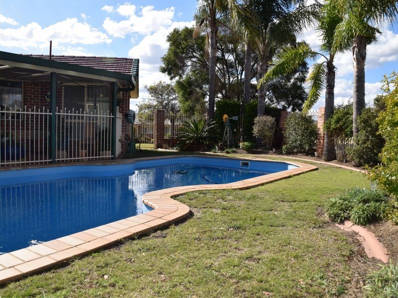 6 Fairway Drive, Warwick QLD 4370