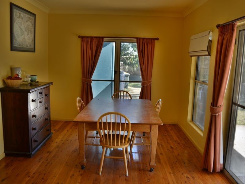 6 McLean Place, Warwick QLD 4370