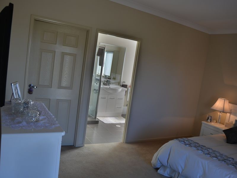 8 Amarina Avenue, Warwick QLD 4370