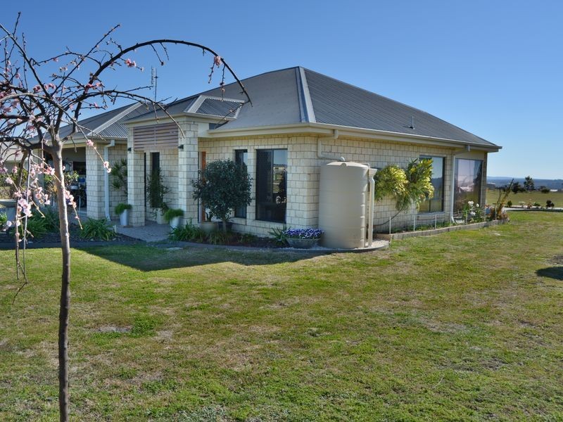 8 Amarina Avenue, Warwick QLD 4370