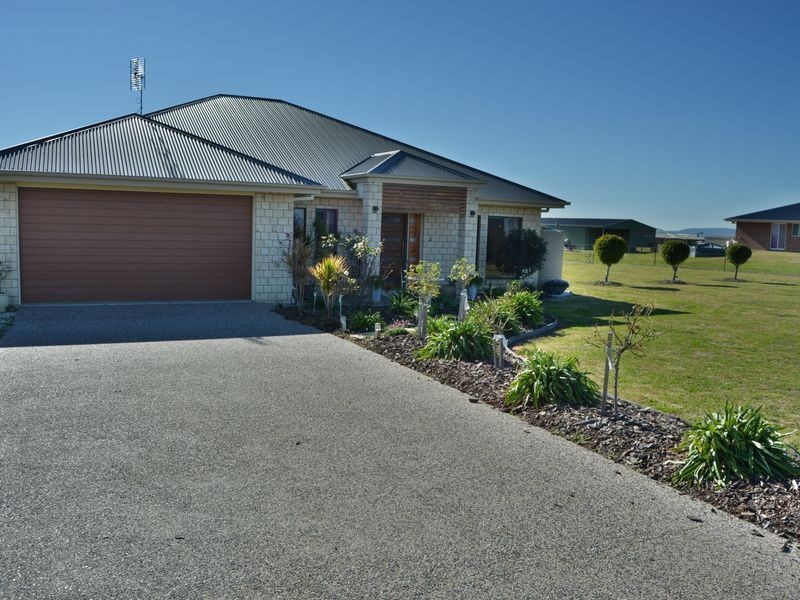 8 Amarina Avenue, Warwick QLD 4370