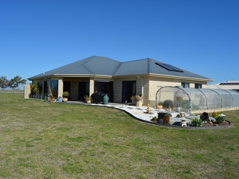 8 Amarina Avenue, Warwick QLD 4370