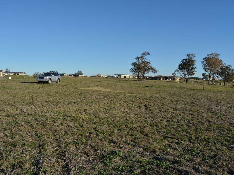 18 Derain Drive, Warwick QLD 4370
