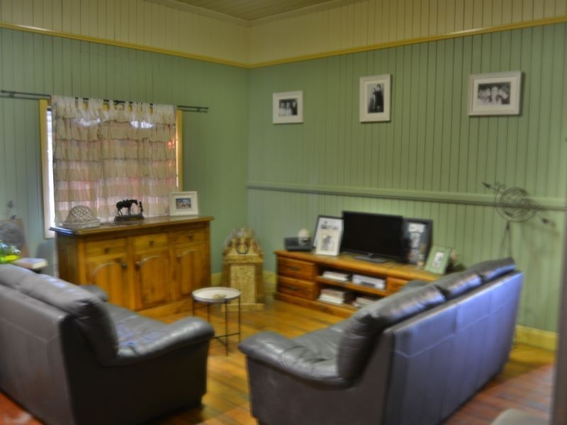 8 Mary Street, Warwick QLD 4370