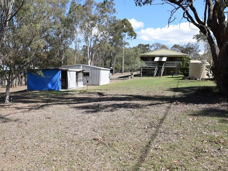 27 Lester Street, Pratten QLD 4370