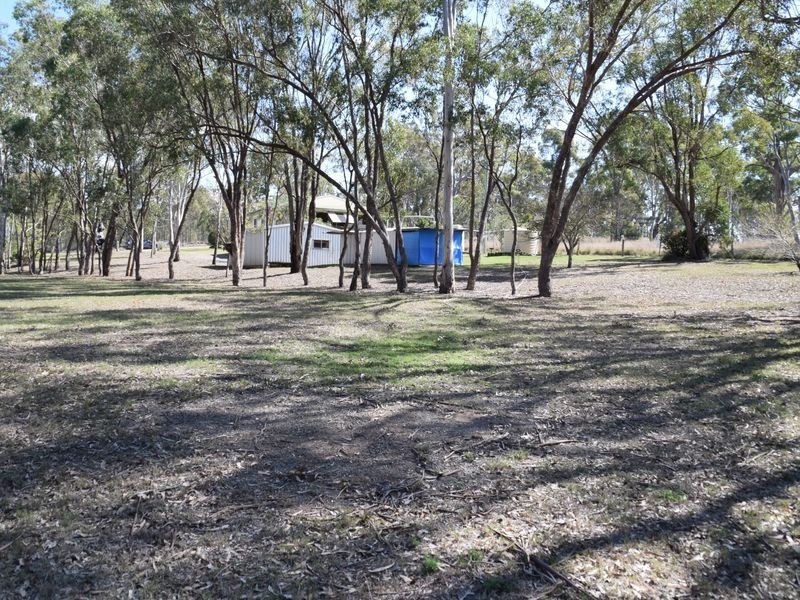 27 Lester Street, Pratten QLD 4370