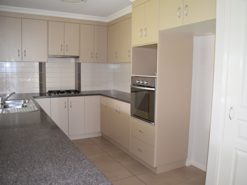 32 Devitt Street, Warwick QLD 4370