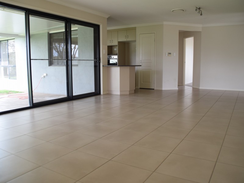 32 Devitt Street, Warwick QLD 4370