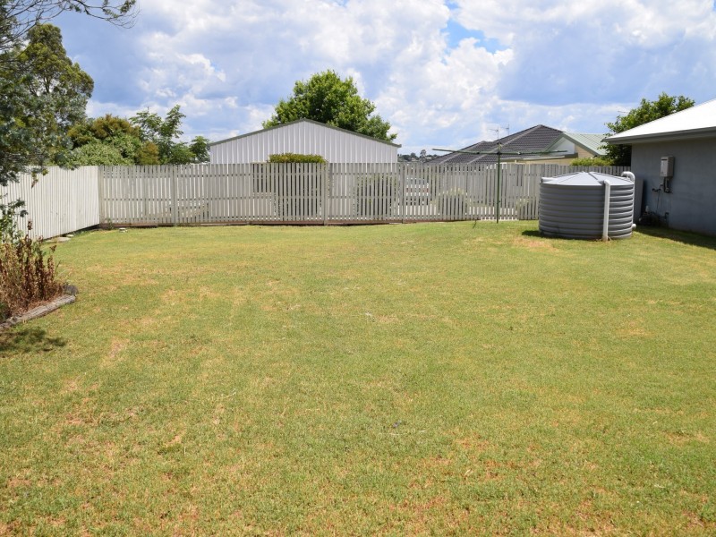32 Devitt Street, Warwick QLD 4370