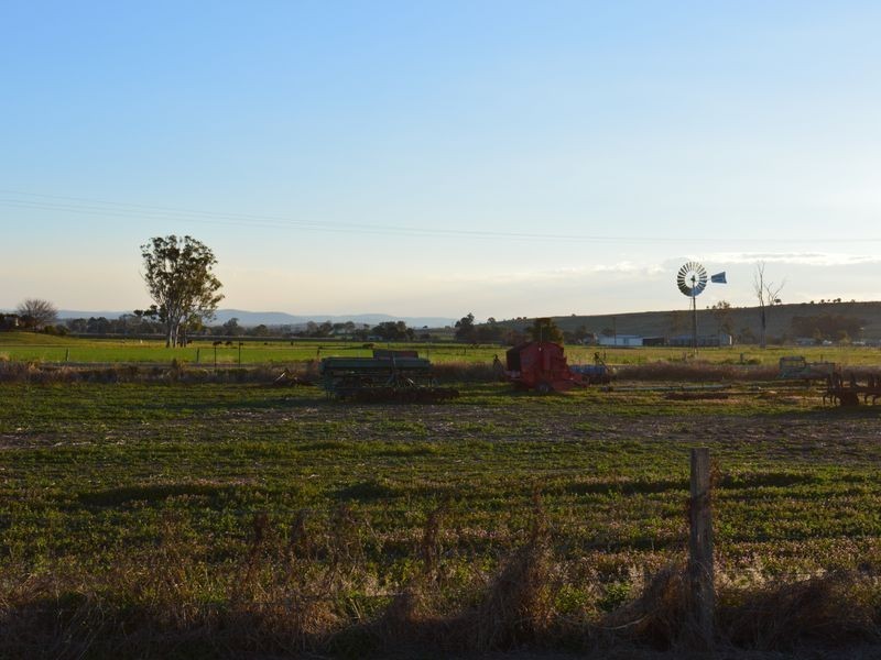 23 Oak Street, Tannymorel QLD 4372